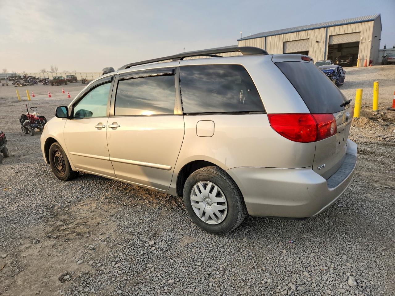 Toyota Sienna Ce