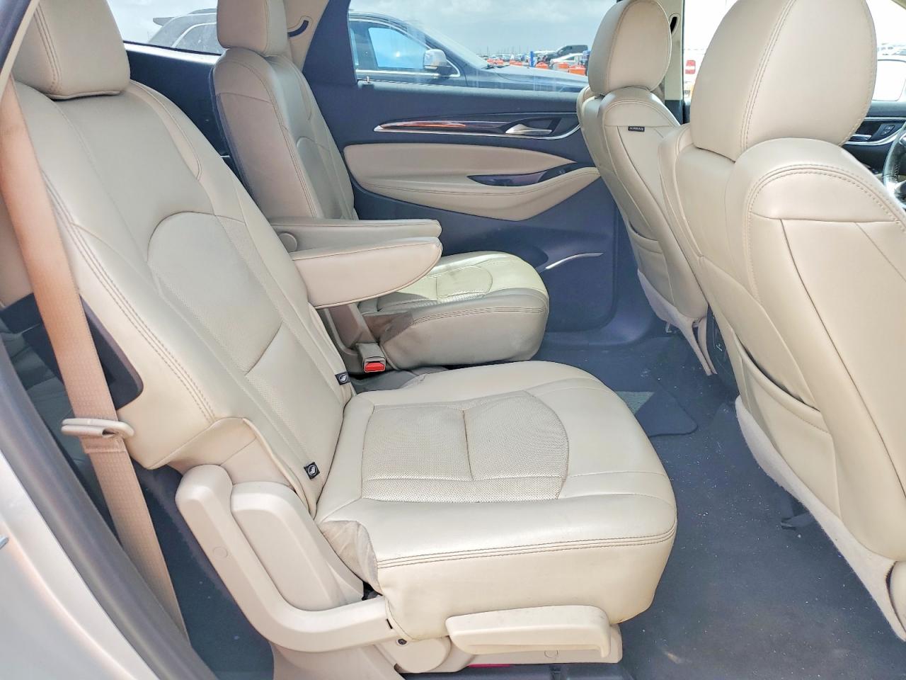 Buick Enclave Essence