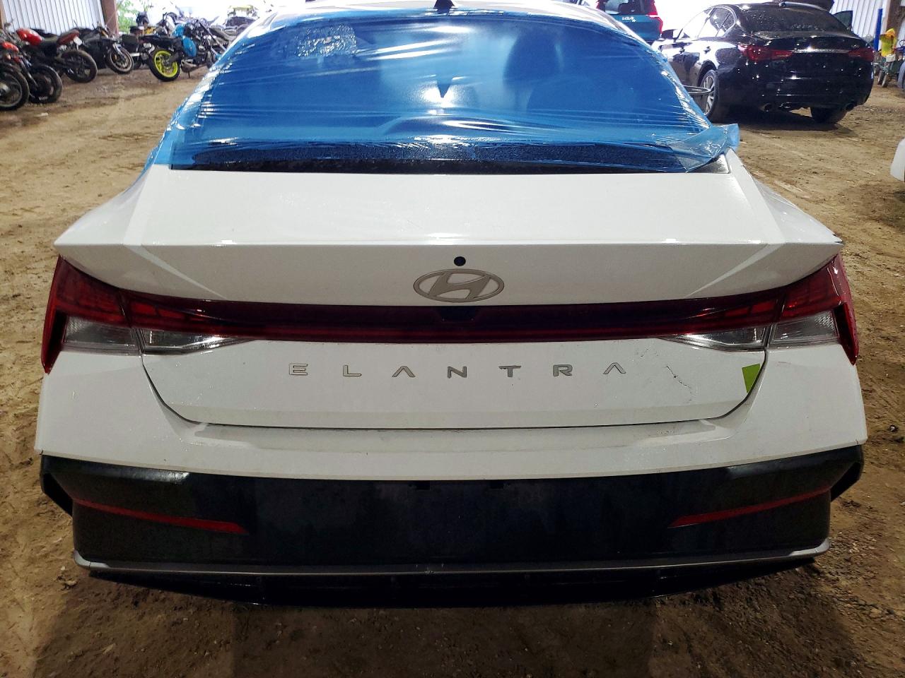 Hyundai ELANTRA Sel