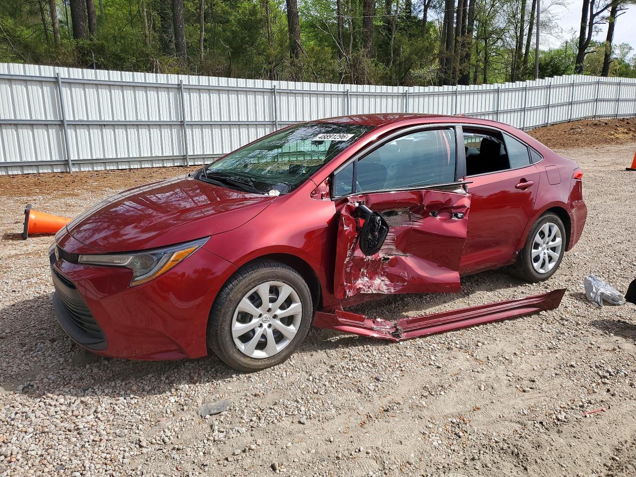 Salvage Toyota Corolla Image