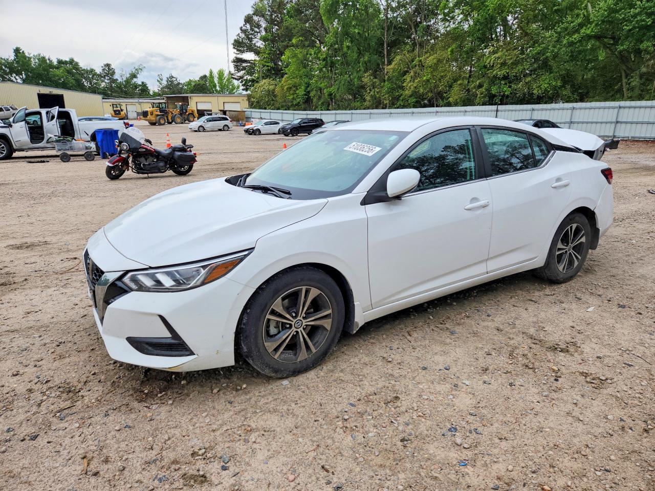 Salvage Nissan Sentra Image