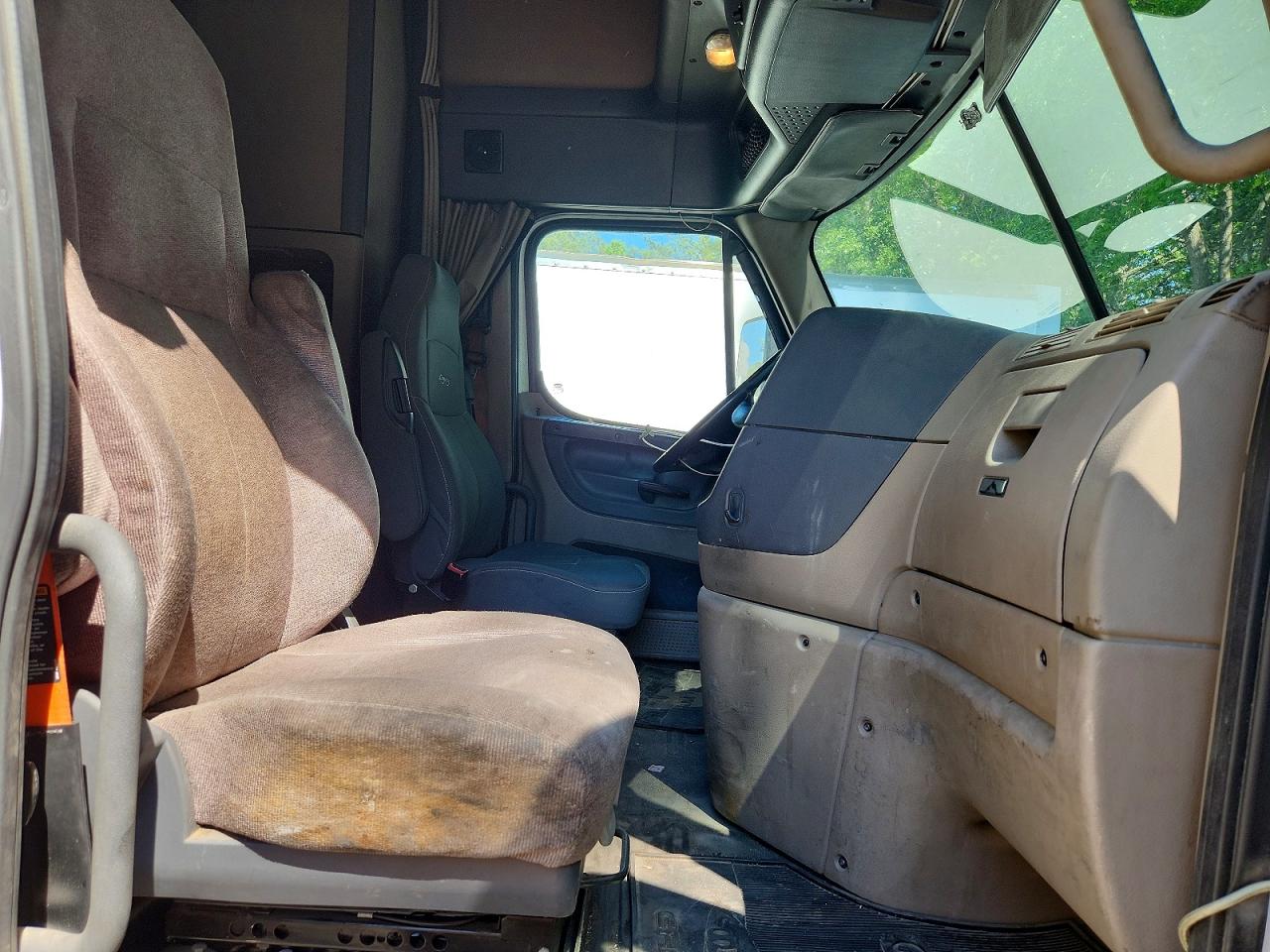Freightliner Cascadia 125