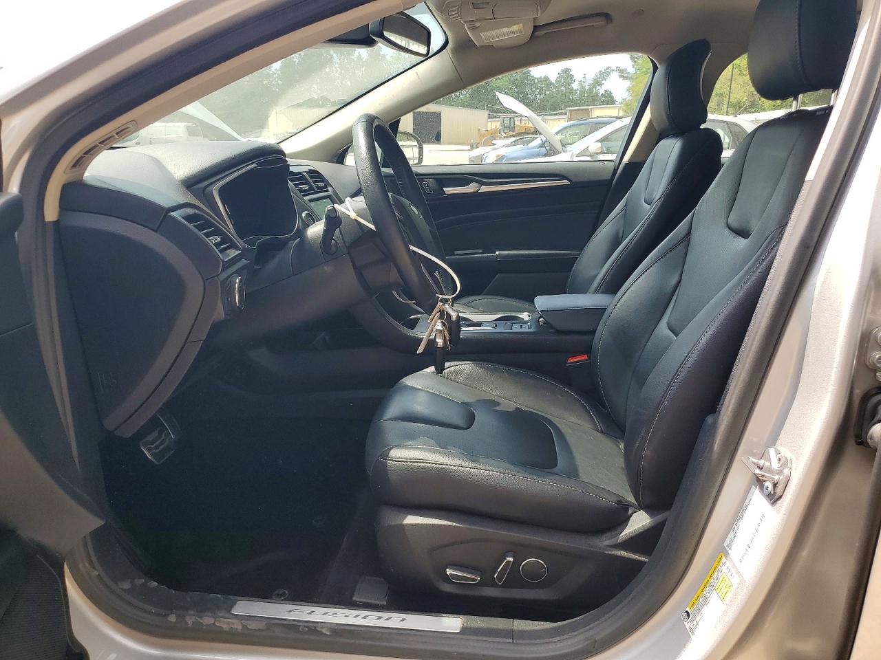 Ford Fusion Titanium Hev