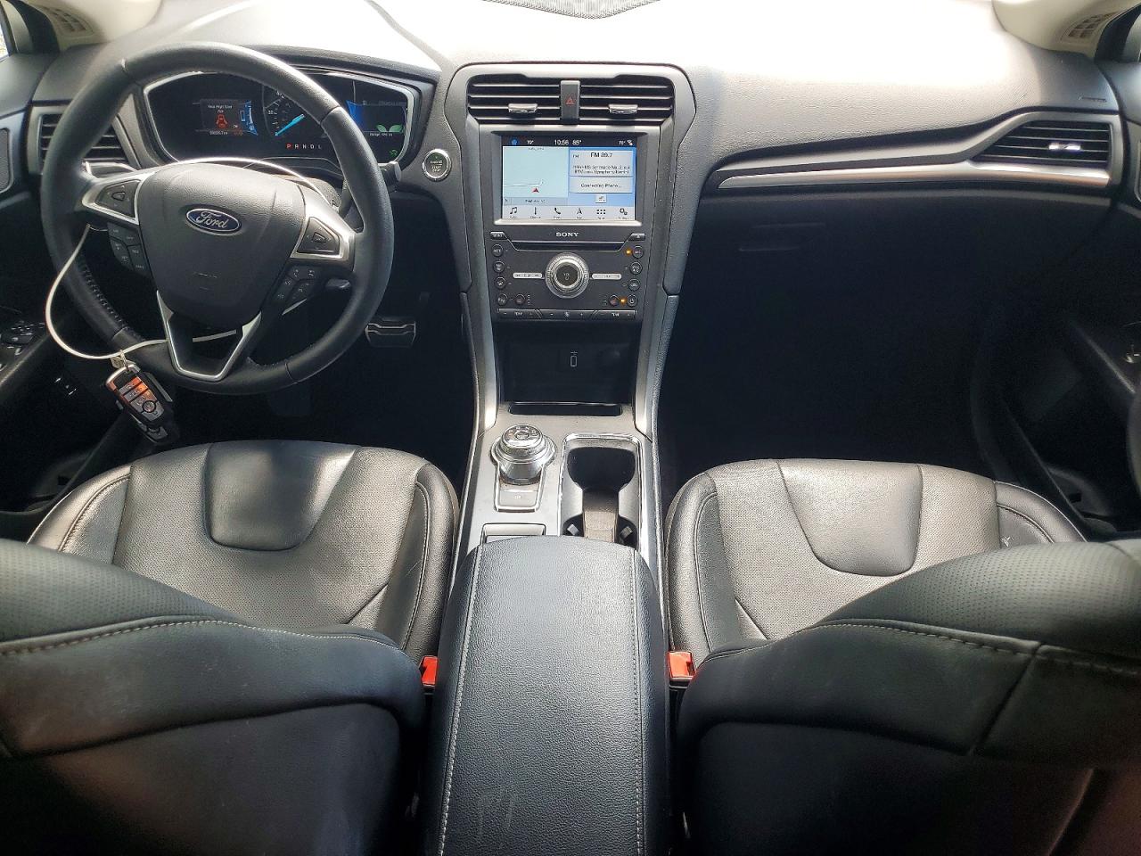 Ford Fusion Titanium Hev
