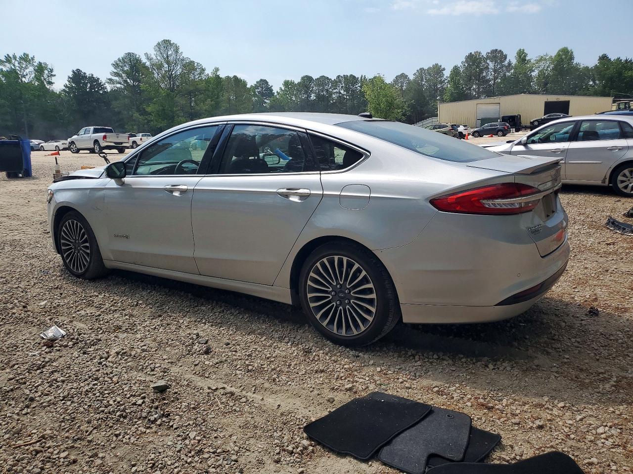 Ford Fusion Titanium Hev
