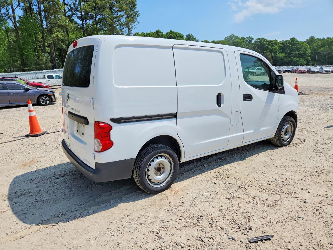 Nissan Nv S
