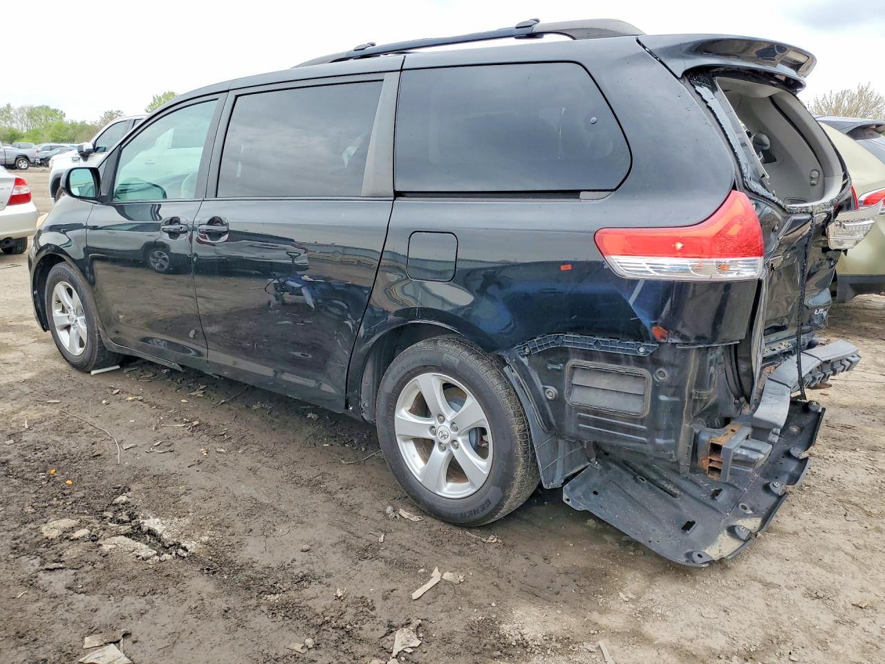 Toyota Sienna Le