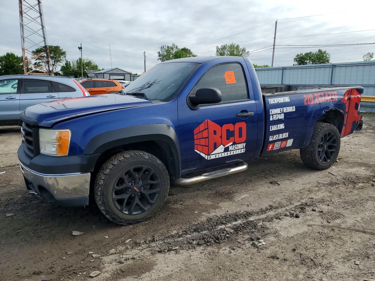 Salvage GMC Sierra Image