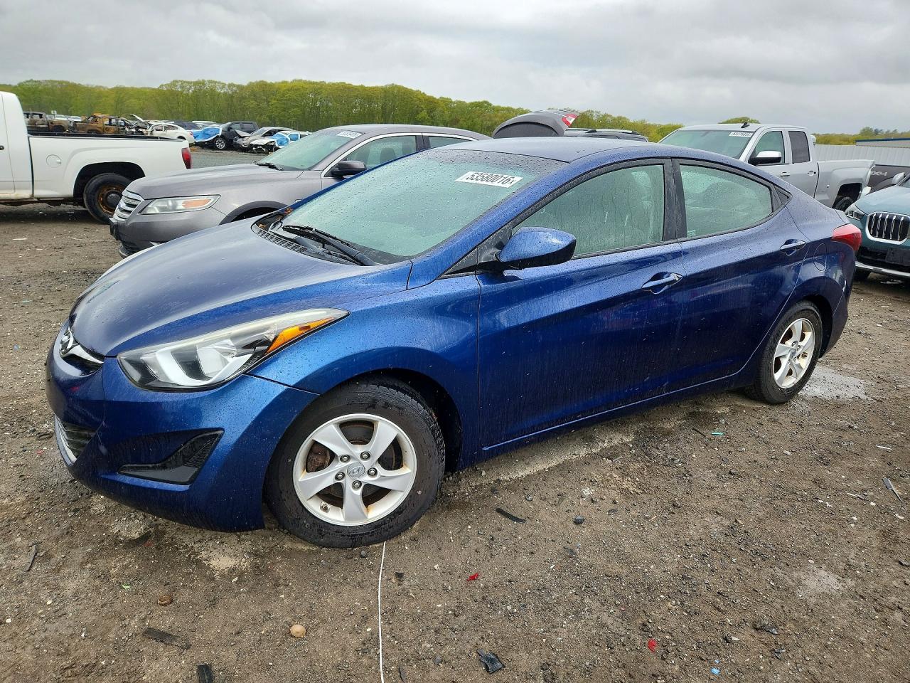 Salvage Hyundai ELANTRA Image