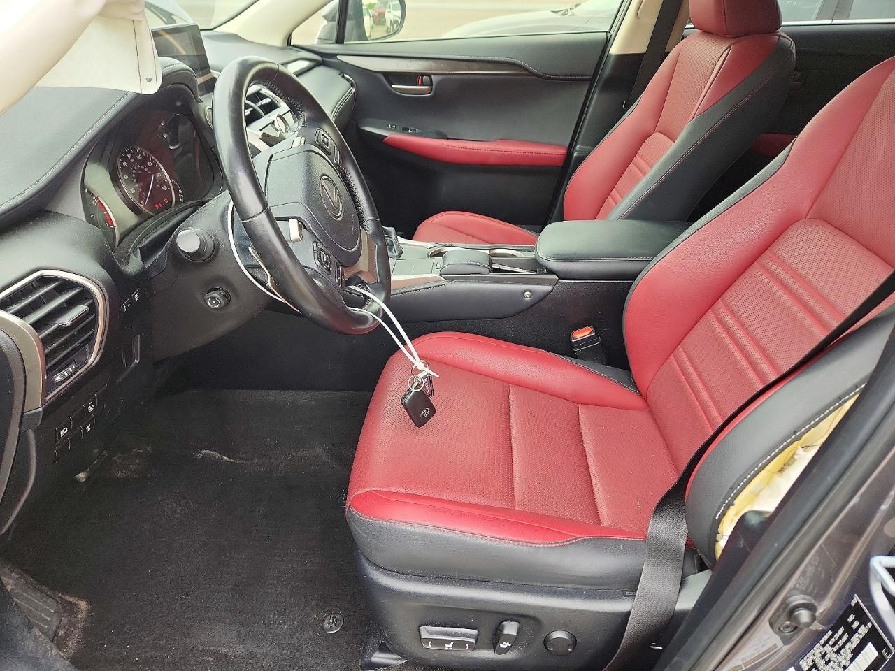 Lexus NX Base
