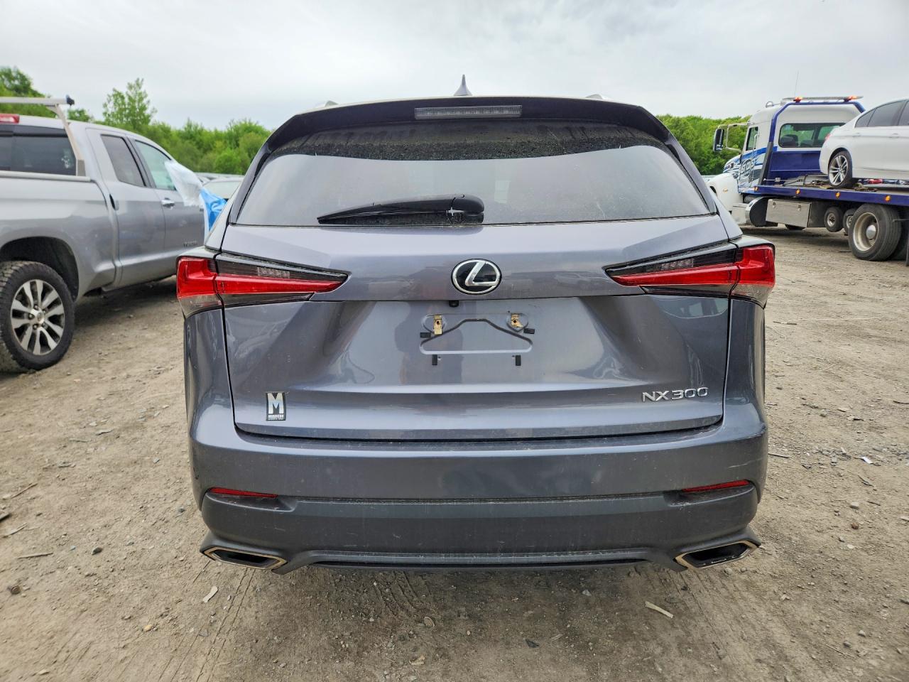 Lexus NX Base