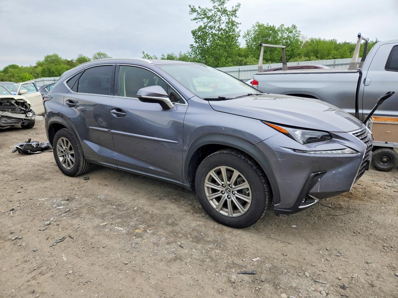 Lexus NX Base