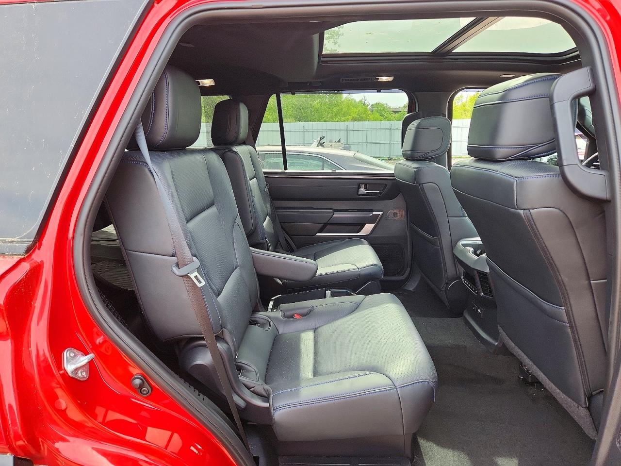 Toyota Sequoia Platinum