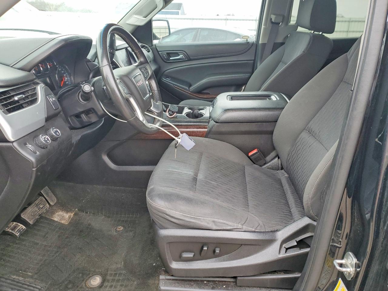 GMC Yukon Sle