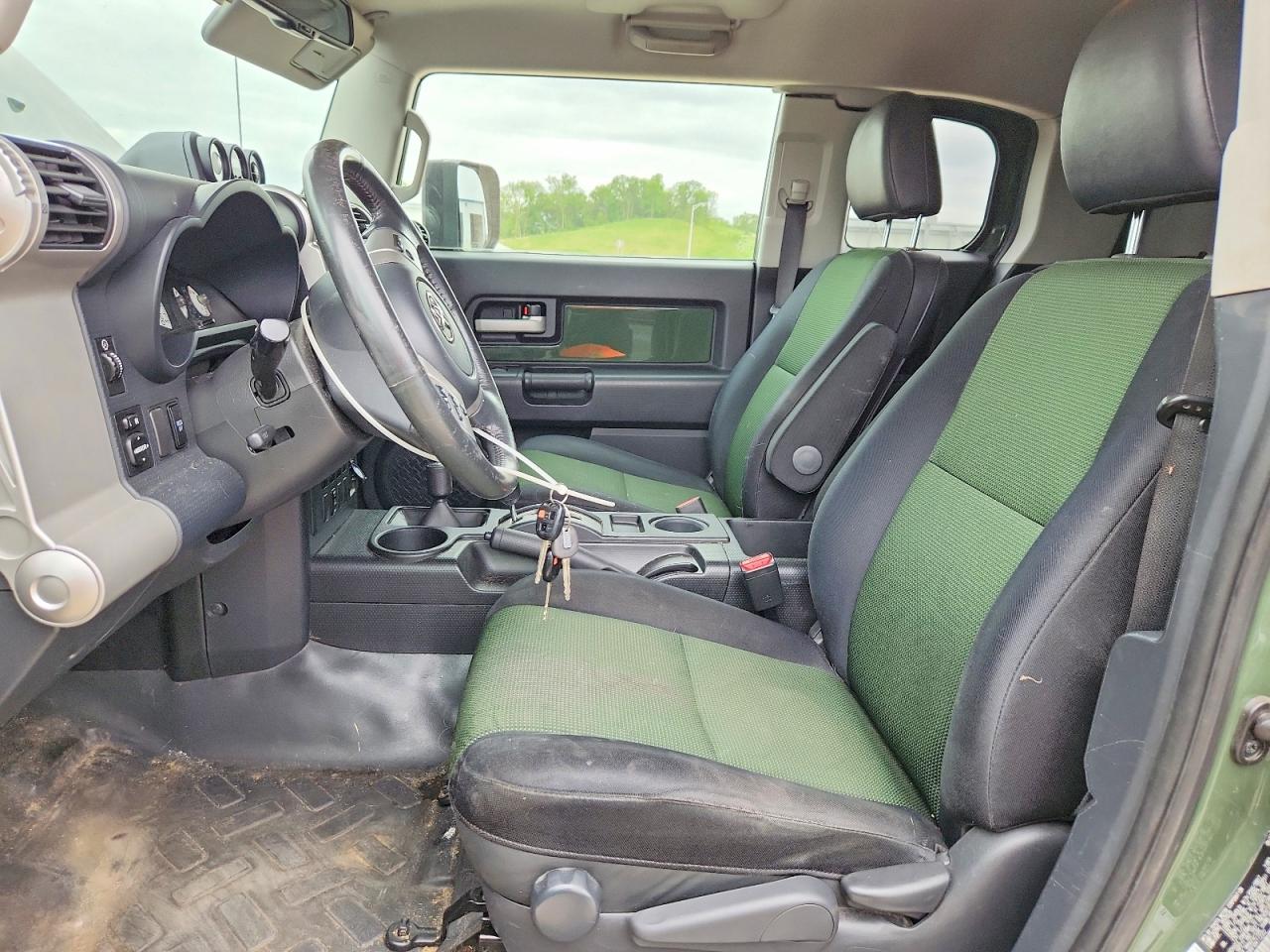 Toyota FJ Cruiser Base