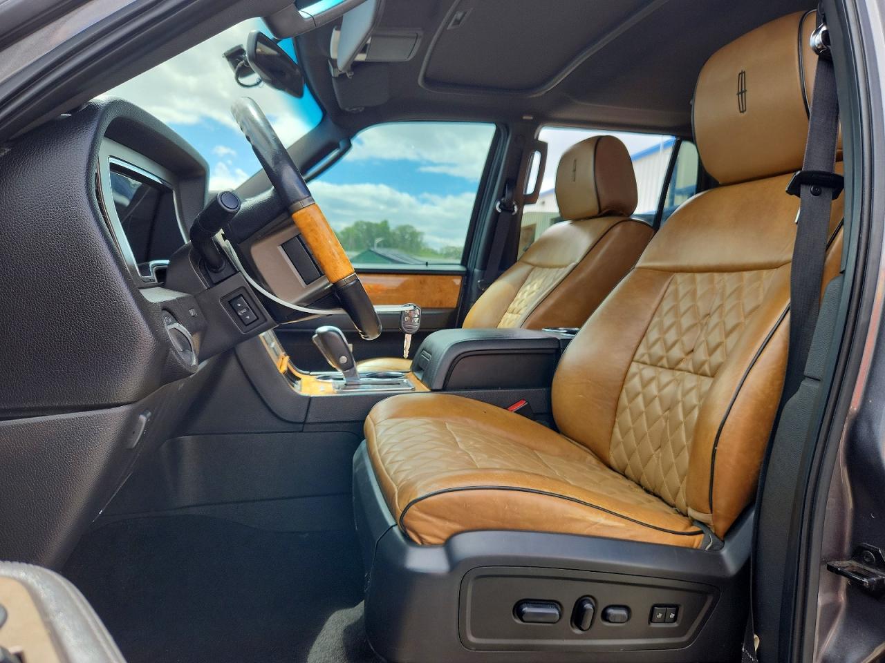 Lincoln Navigator