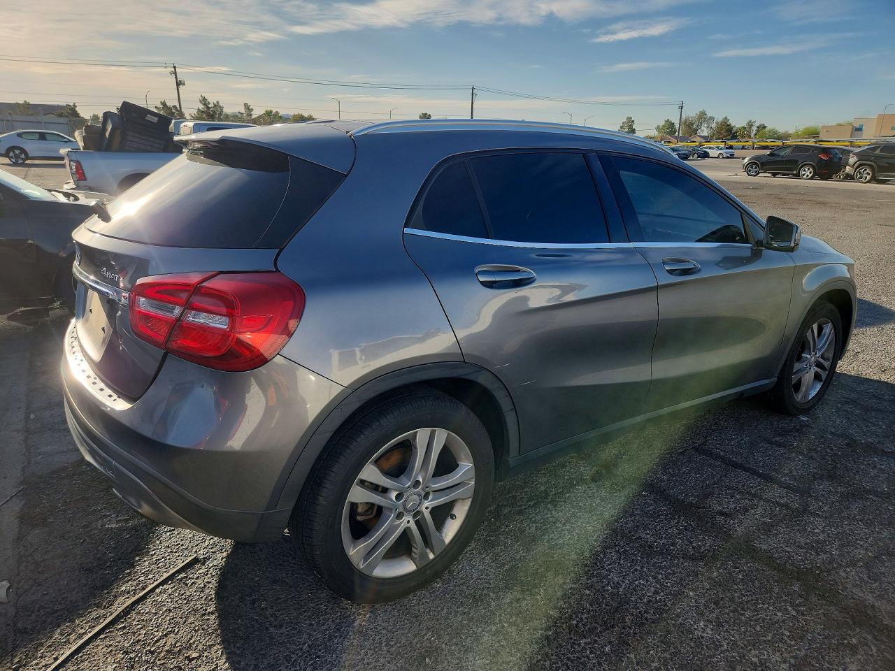 Mercedes-Benz GLA 250 4matic