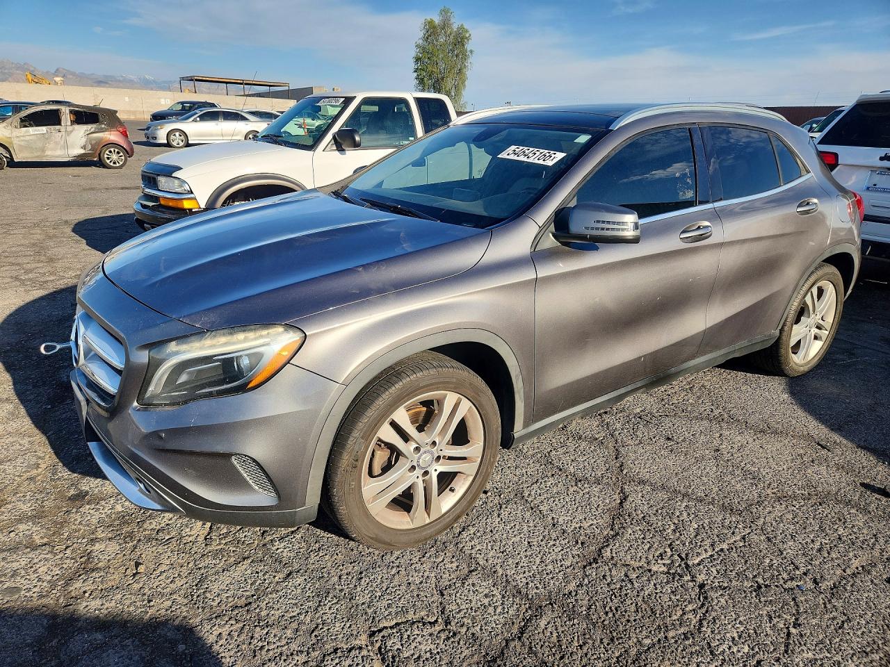 Salvage Mercedes-Benz GLA Image
