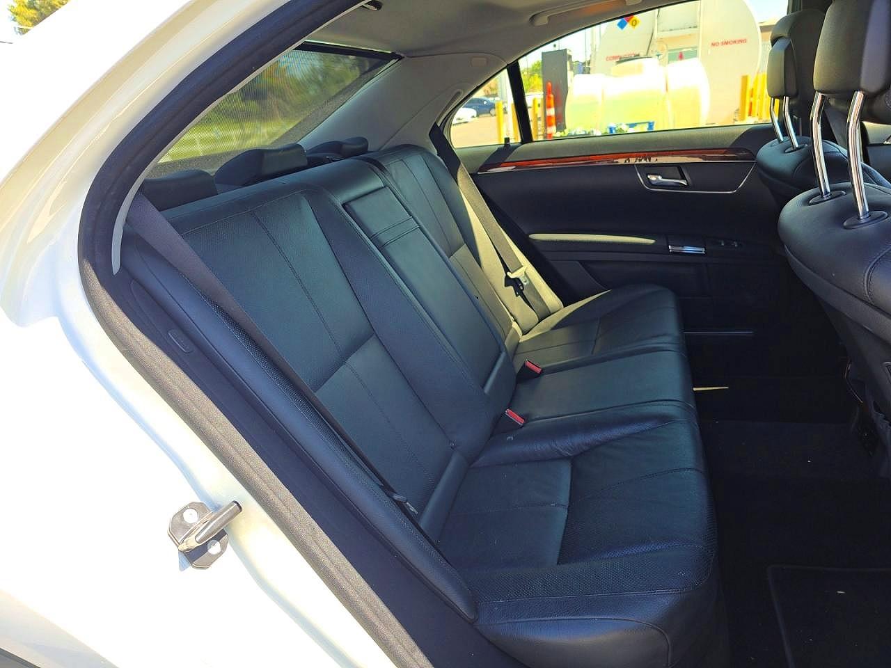 Mercedes-Benz S-Class 550