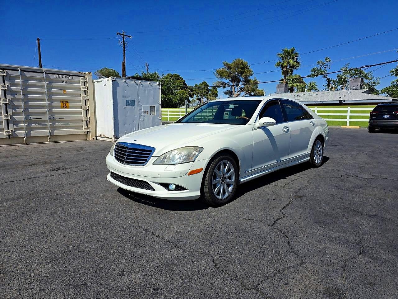 Mercedes-Benz S-Class 550