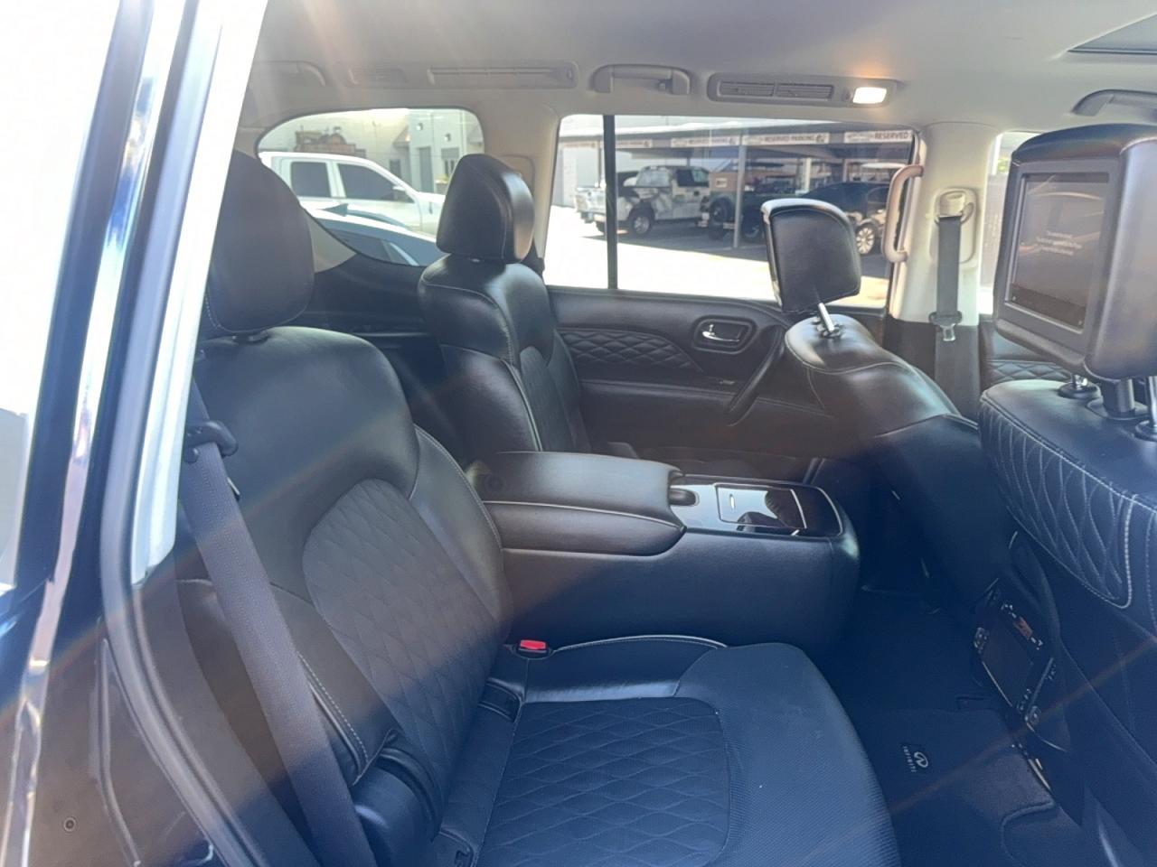 INFINITI Qx Luxe