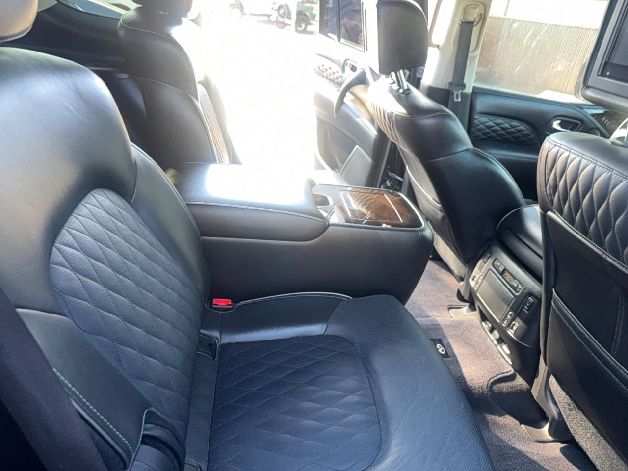 INFINITI Qx Luxe