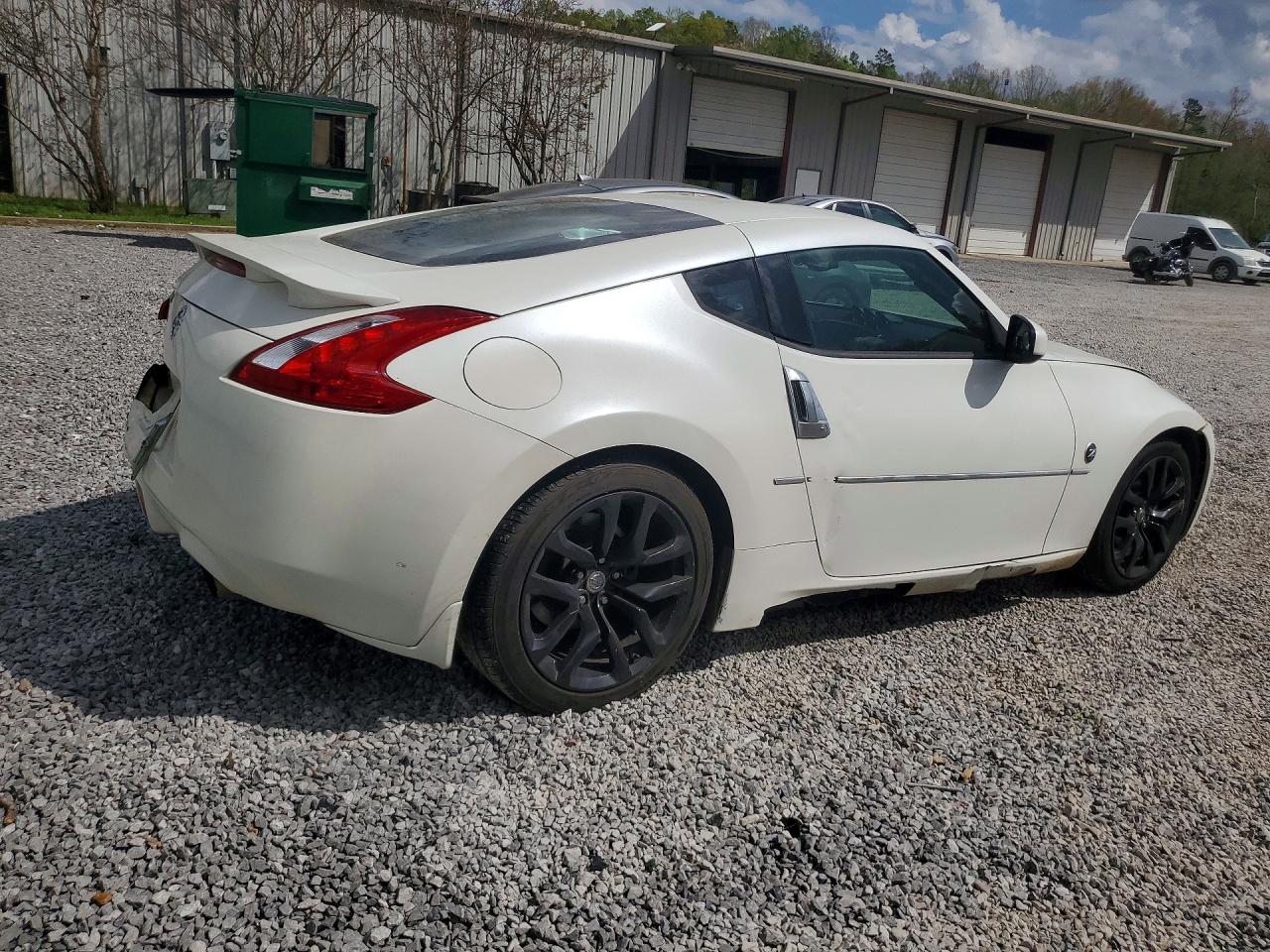 Nissan 370Z Base