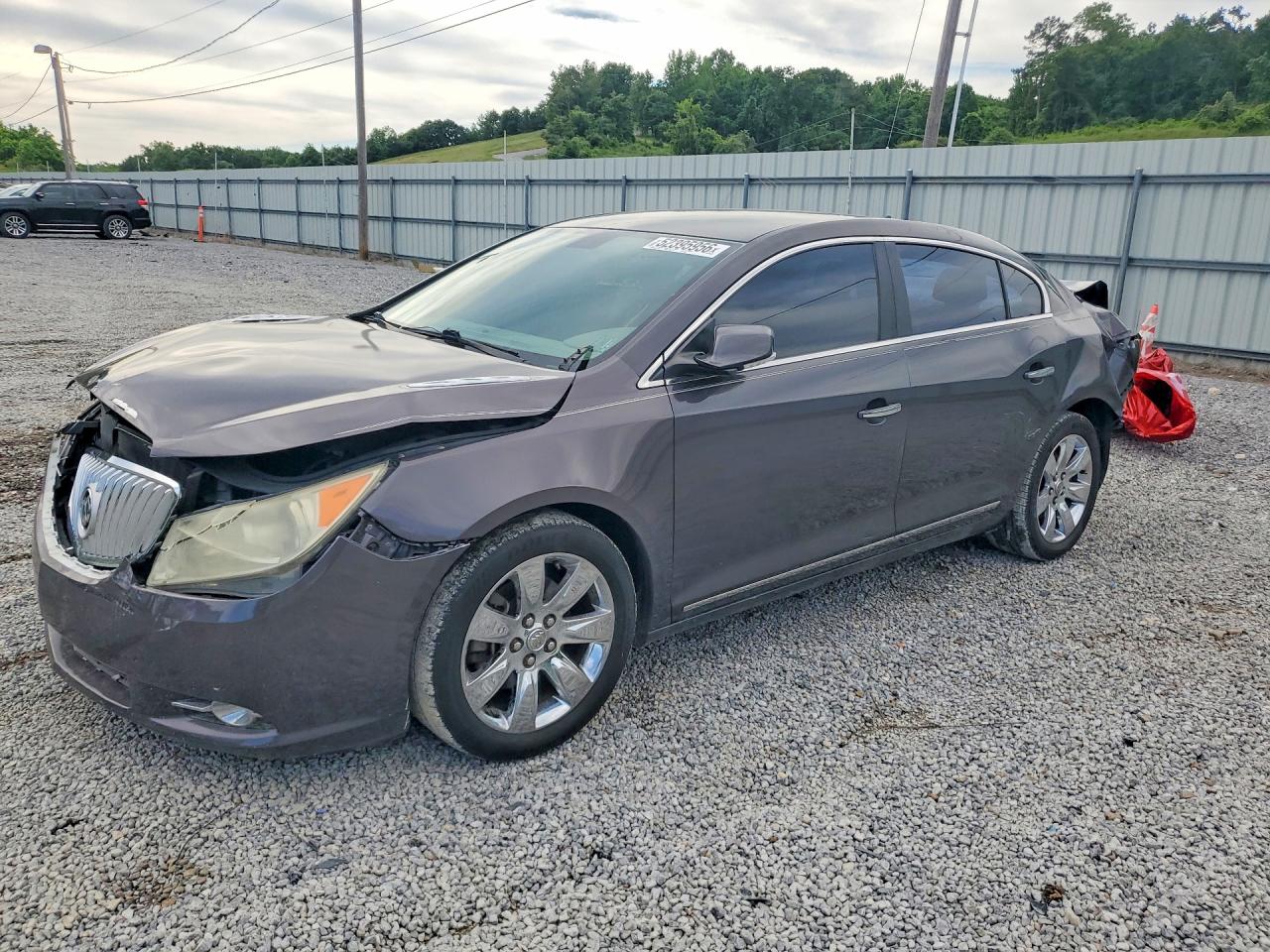 Salvage Buick LaCrosse Image