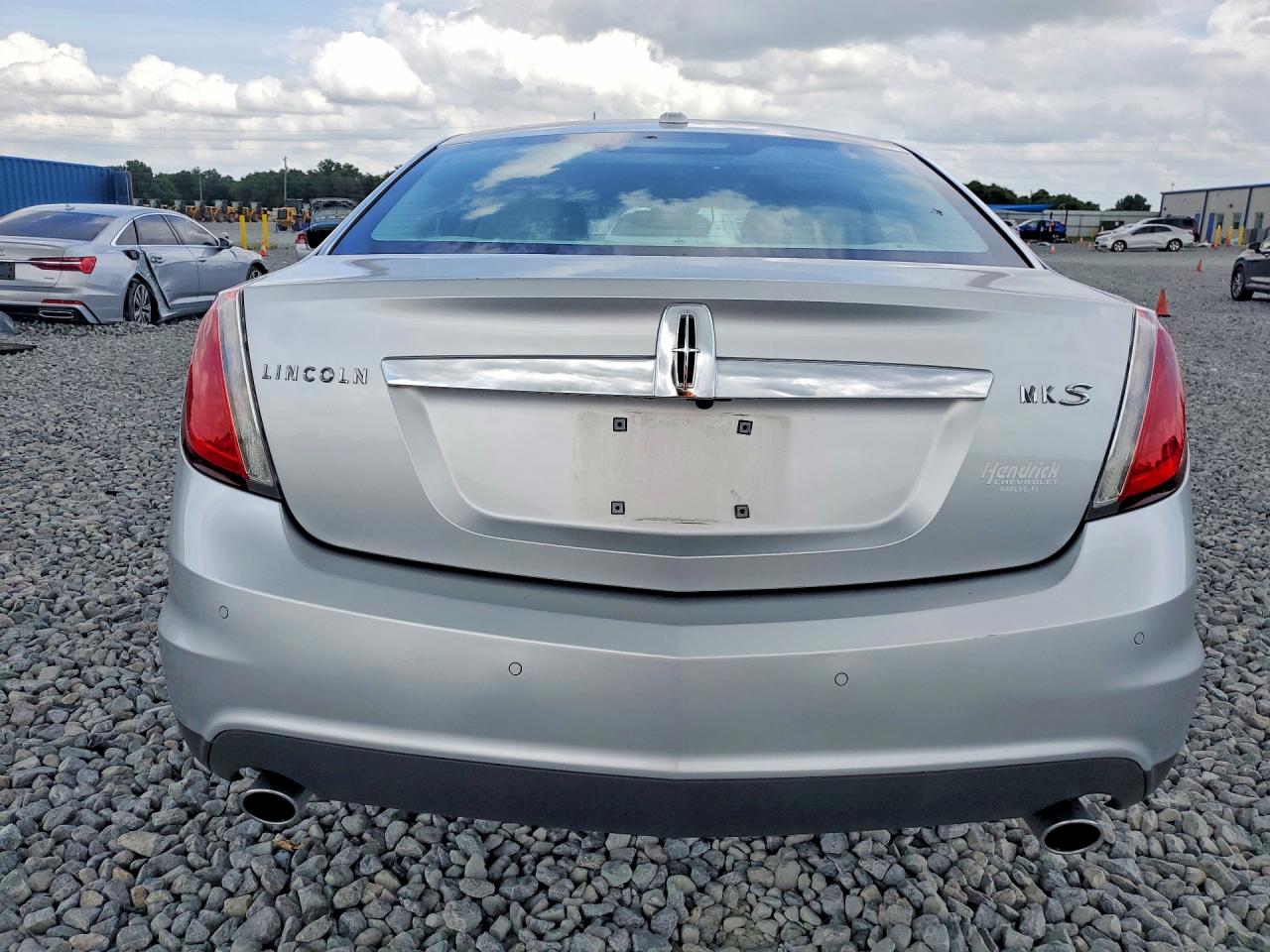 Lincoln MKS