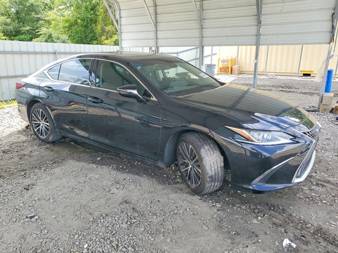 Lexus Es Base