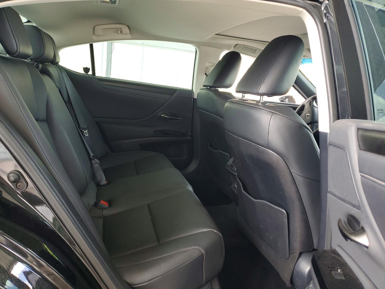 Lexus Es Base