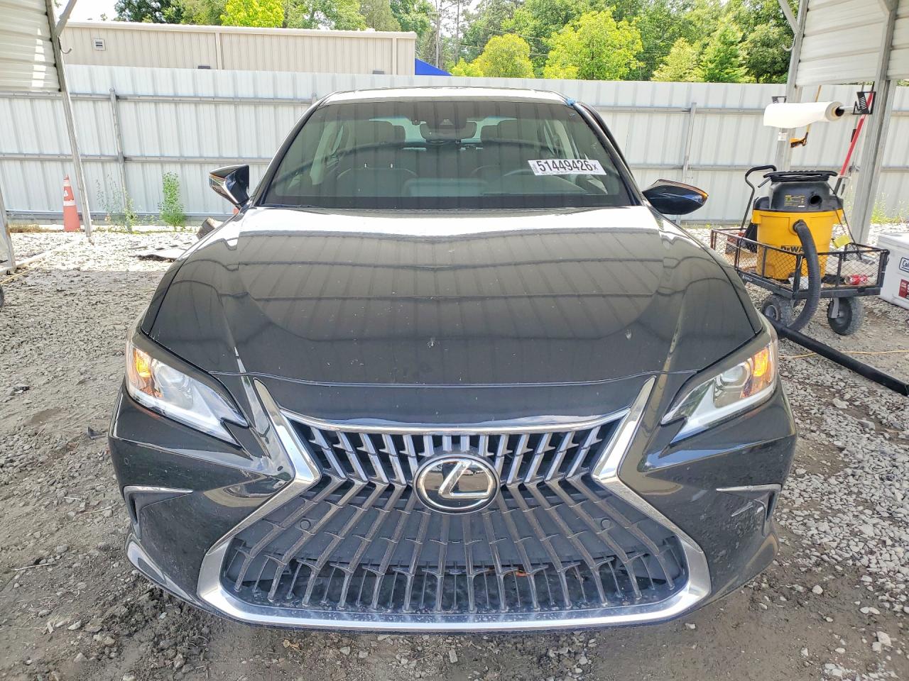 Lexus Es Base