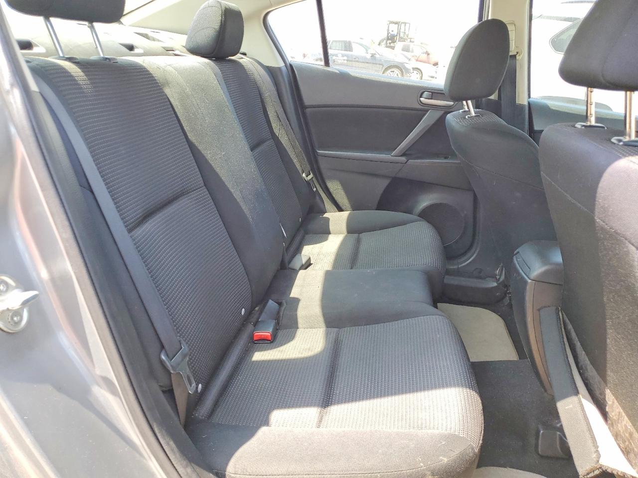 Mazda 3 I