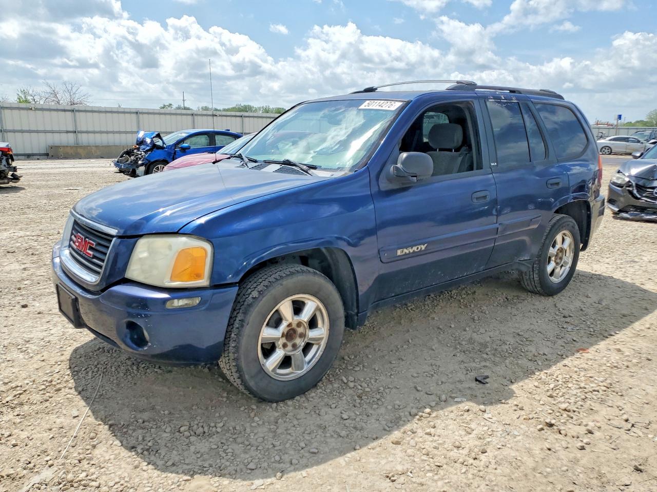 Salvage GMC Envoy Image