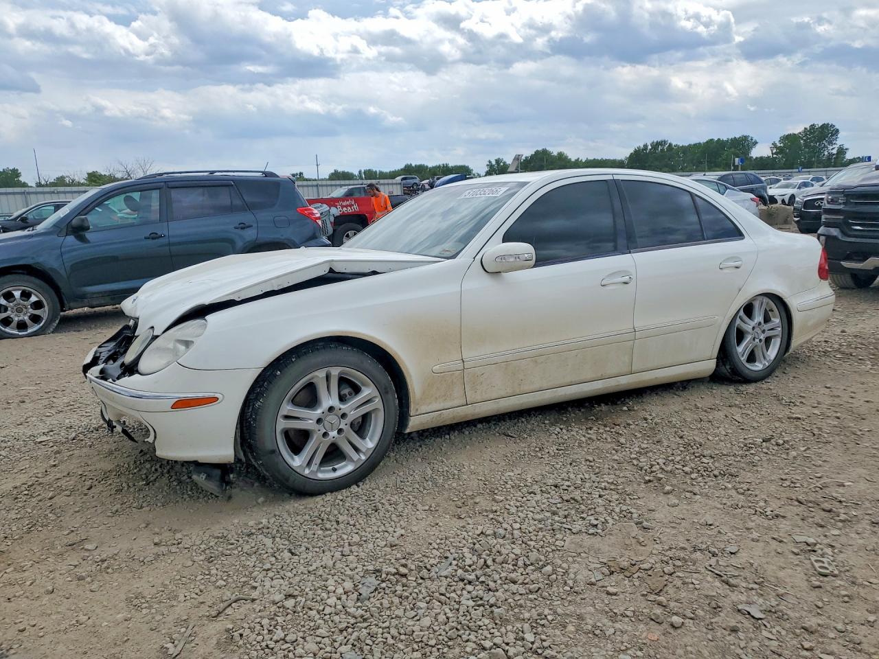 Salvage Mercedes-Benz E-Class Image