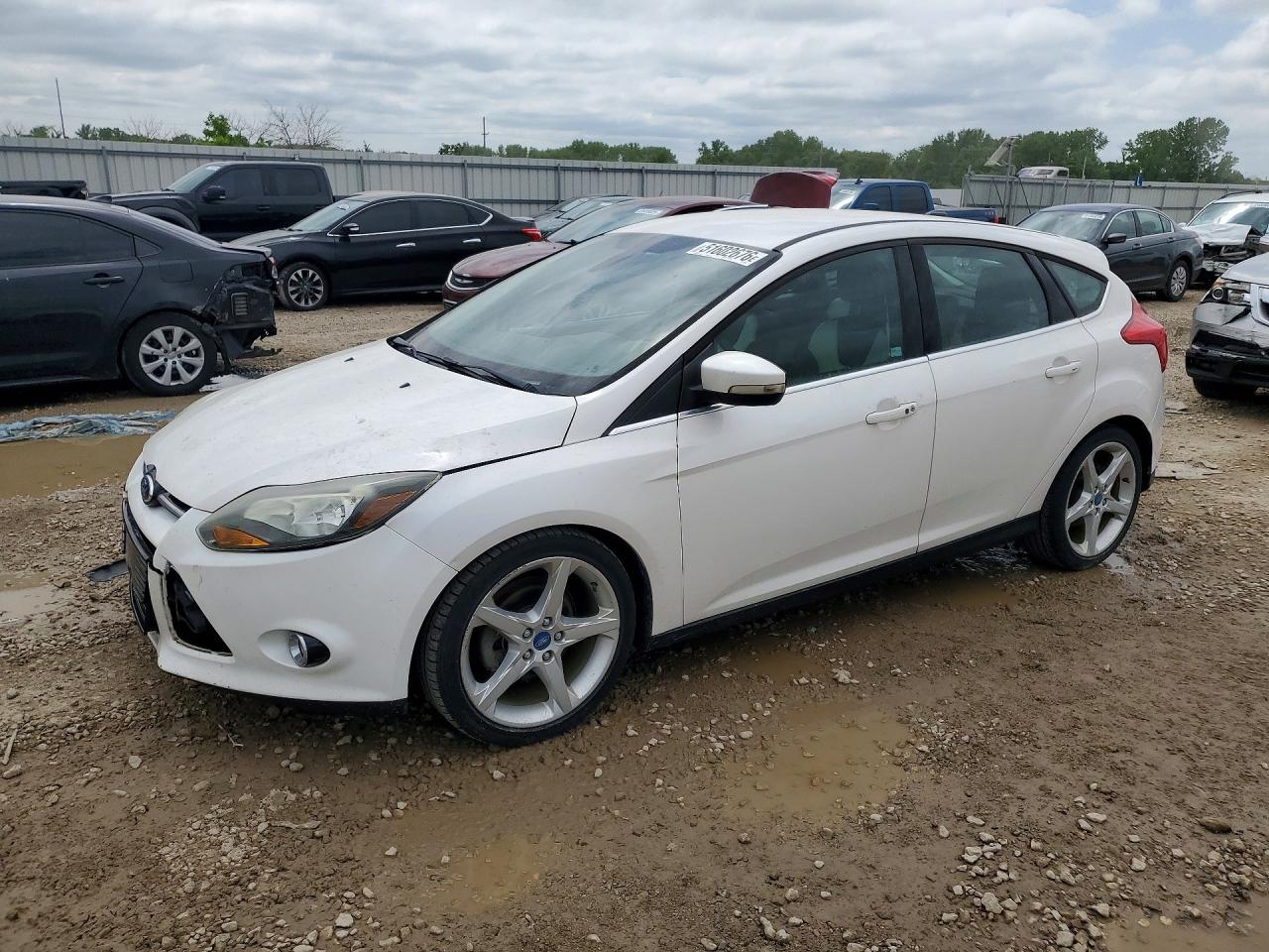 Salvage Ford Focus Image