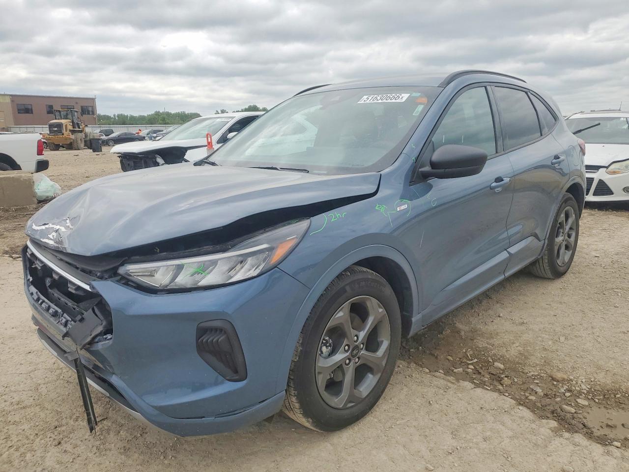 Salvage Ford Escape Image