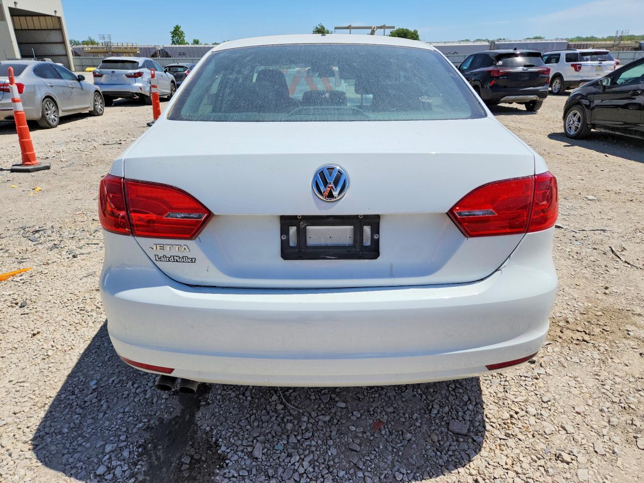 Volkswagen Jetta Base