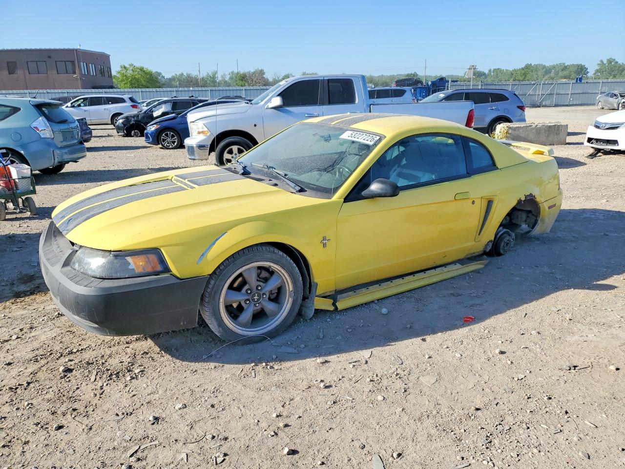 Salvage Ford Mustang Image
