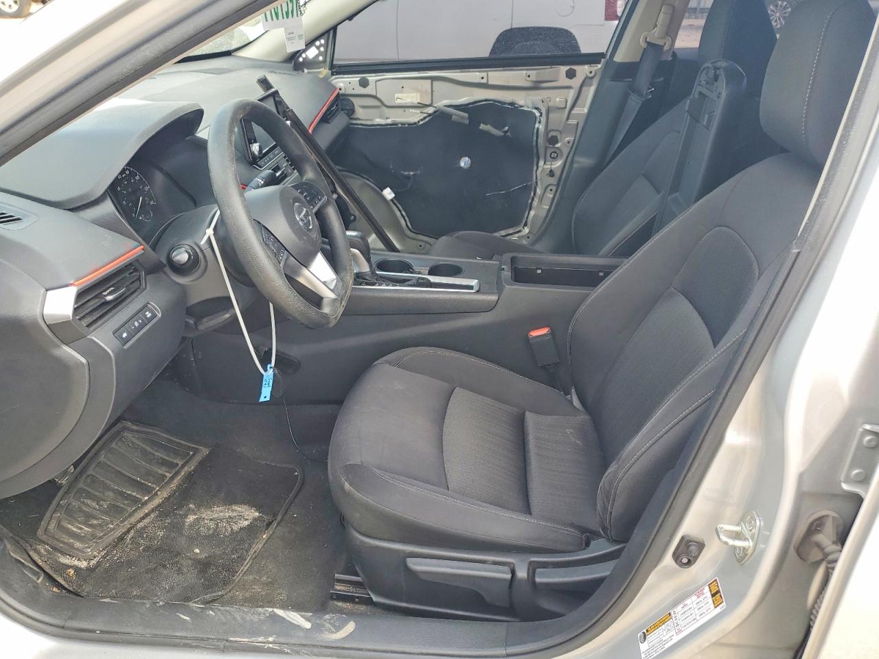 Nissan Altima S