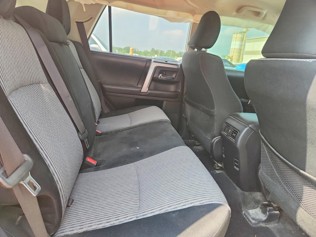 Toyota 4Runner Sr5