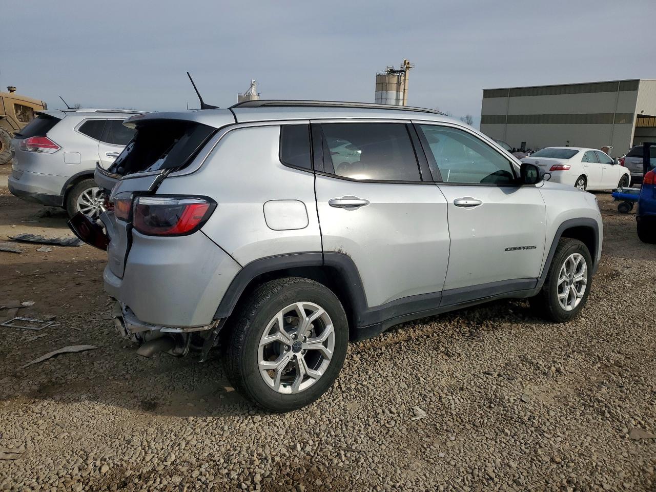 Jeep Compass Latitude