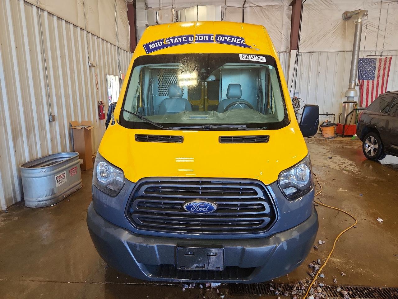 Ford Transit T-250