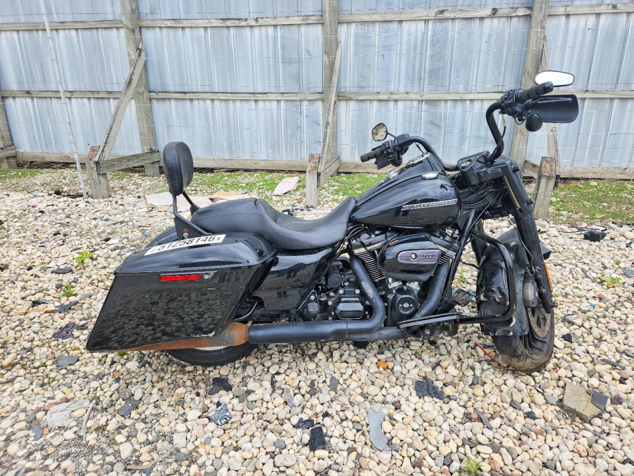 Salvage Harley-Davidson Fl Image