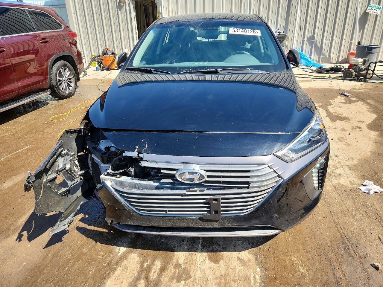 Hyundai Ioniq Base