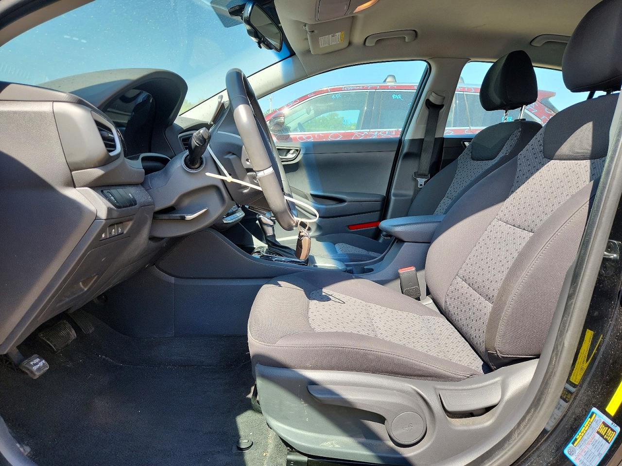 Hyundai Ioniq Base