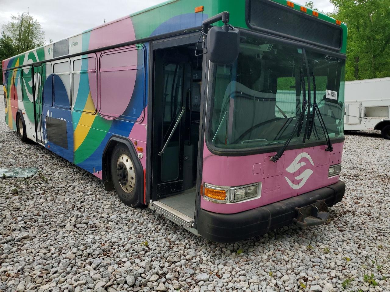 Salvage Gillig Transit Bus Image