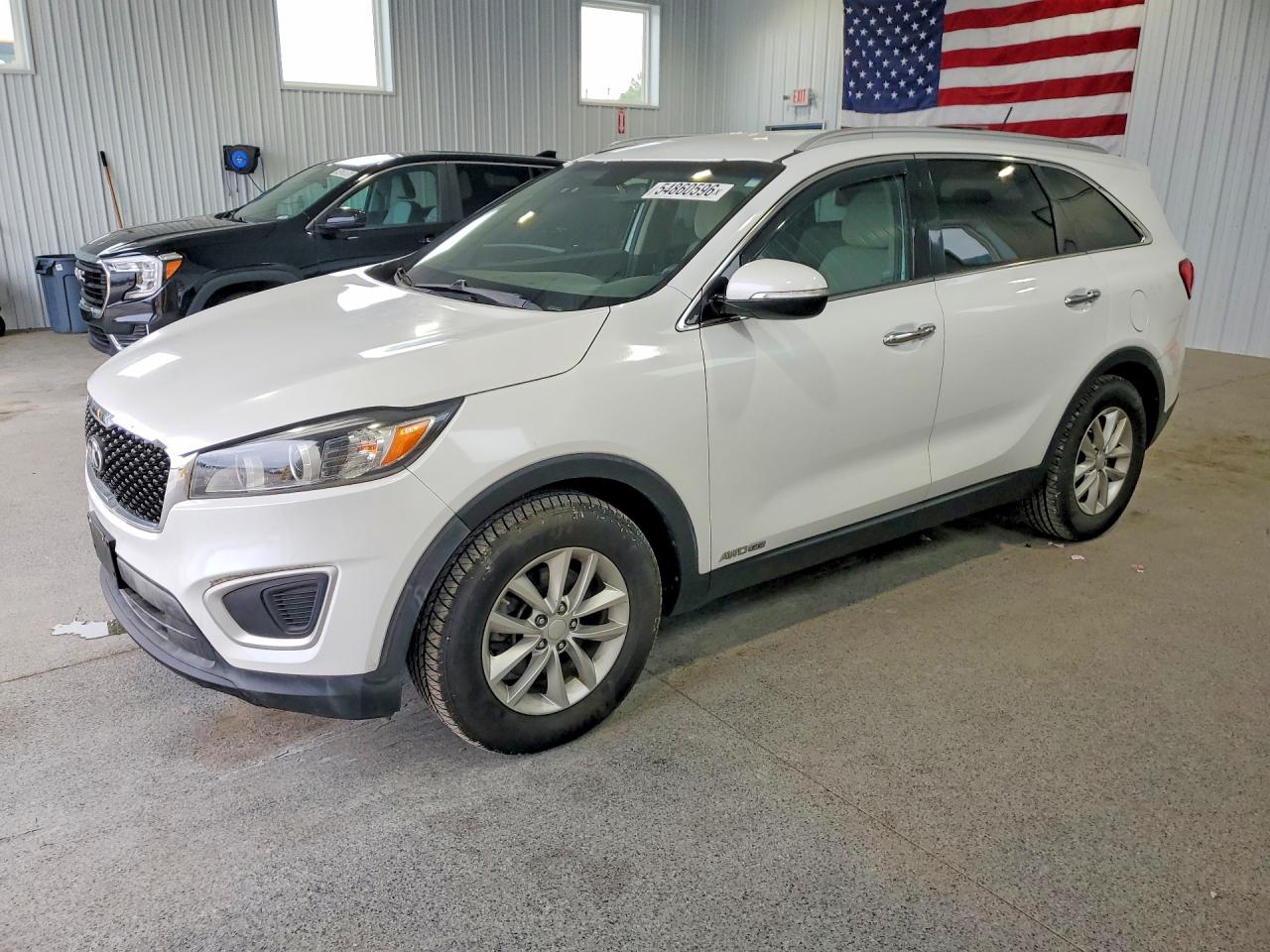 Salvage Kia Sorento Image