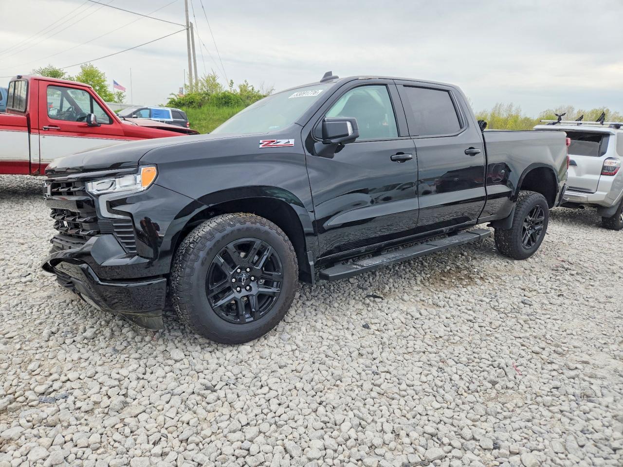 Salvage Chevrolet Silverado Image