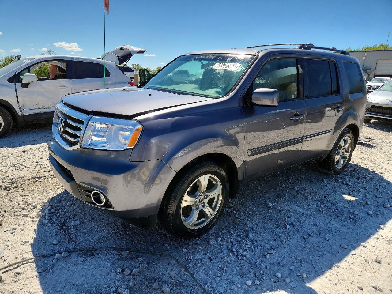 Salvage Honda Pilot Image